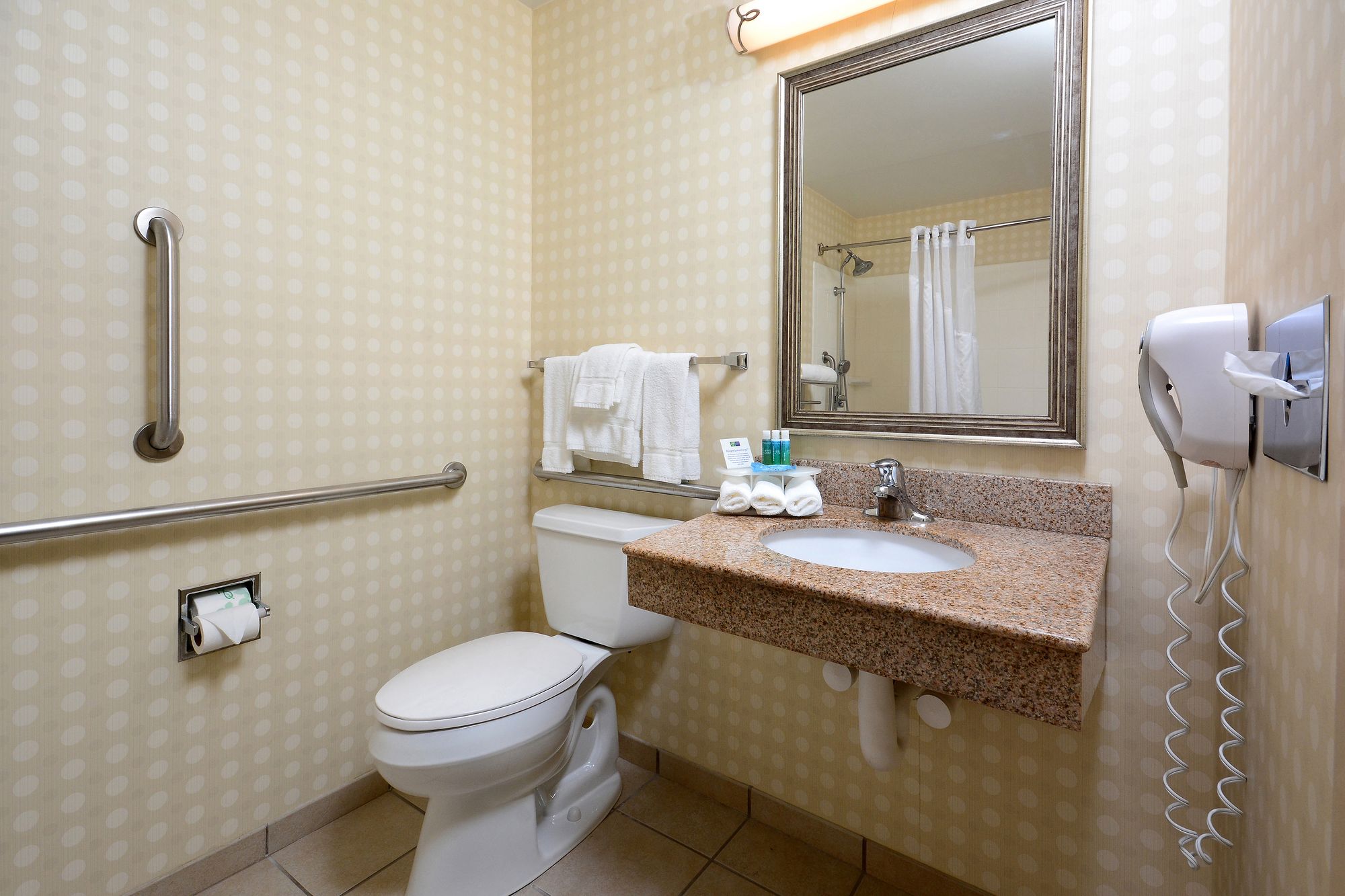 Фото Holiday Inn Express Lynchburg, an Ihg Hotel