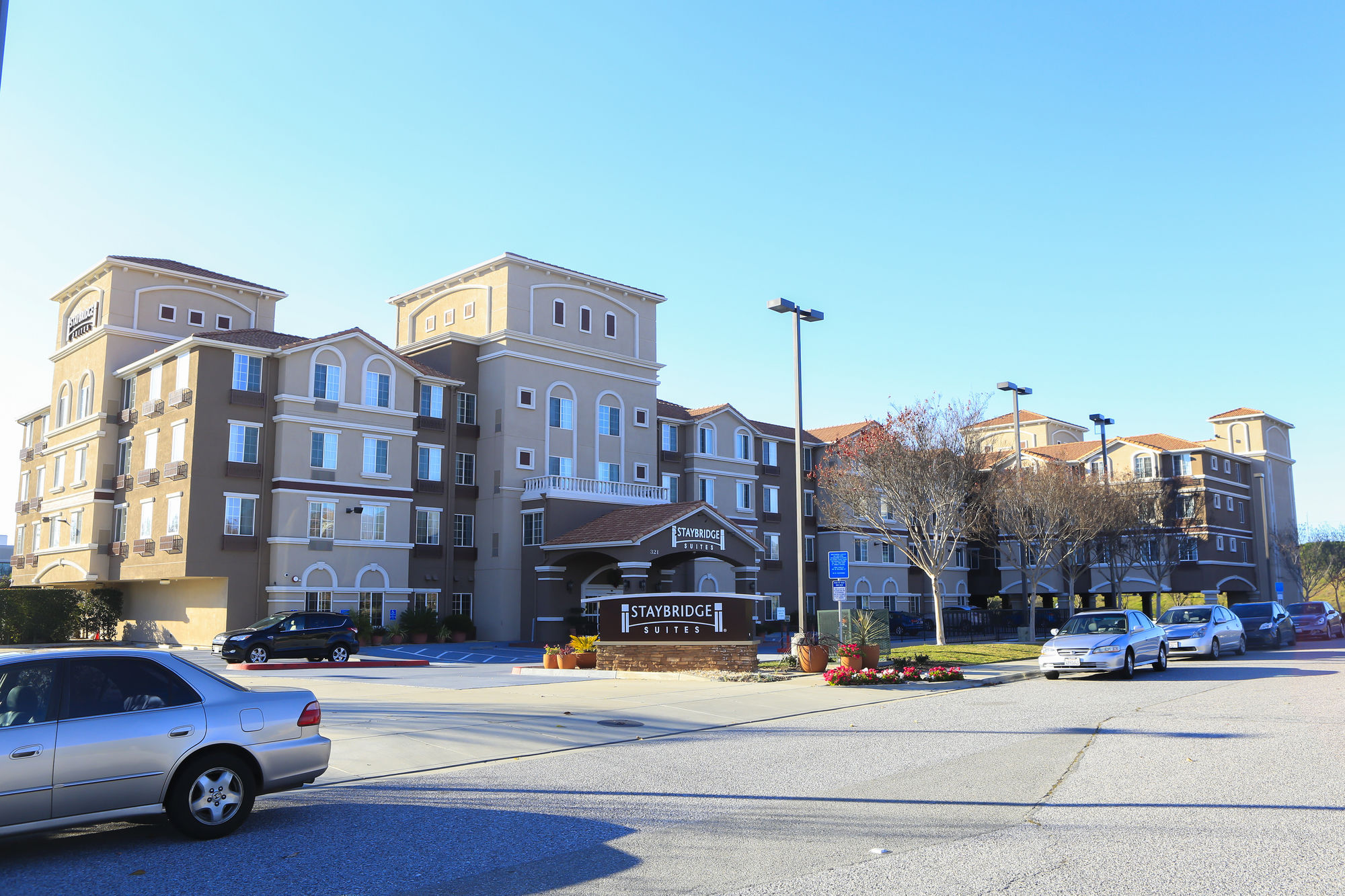 Фото Staybridge Suites Silicon Valley, an Ihg Hotel