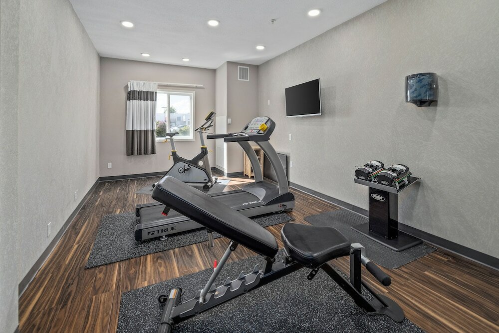 Фото Home Inn Express Medicine Hat