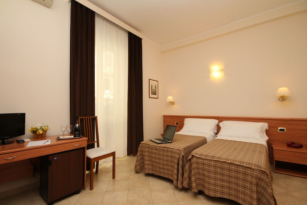 Фото Hotel Principe Eugenio