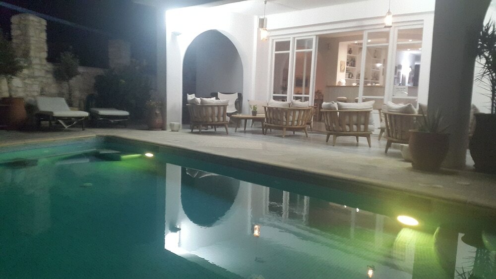 Фото Aegeon Hotel