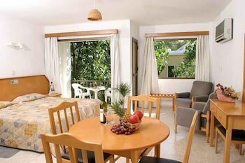 Фото AlkioNest Hotel Apartments