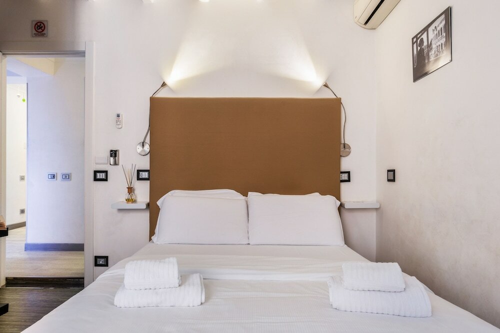 Фото IRooms Rome Spanish Steps