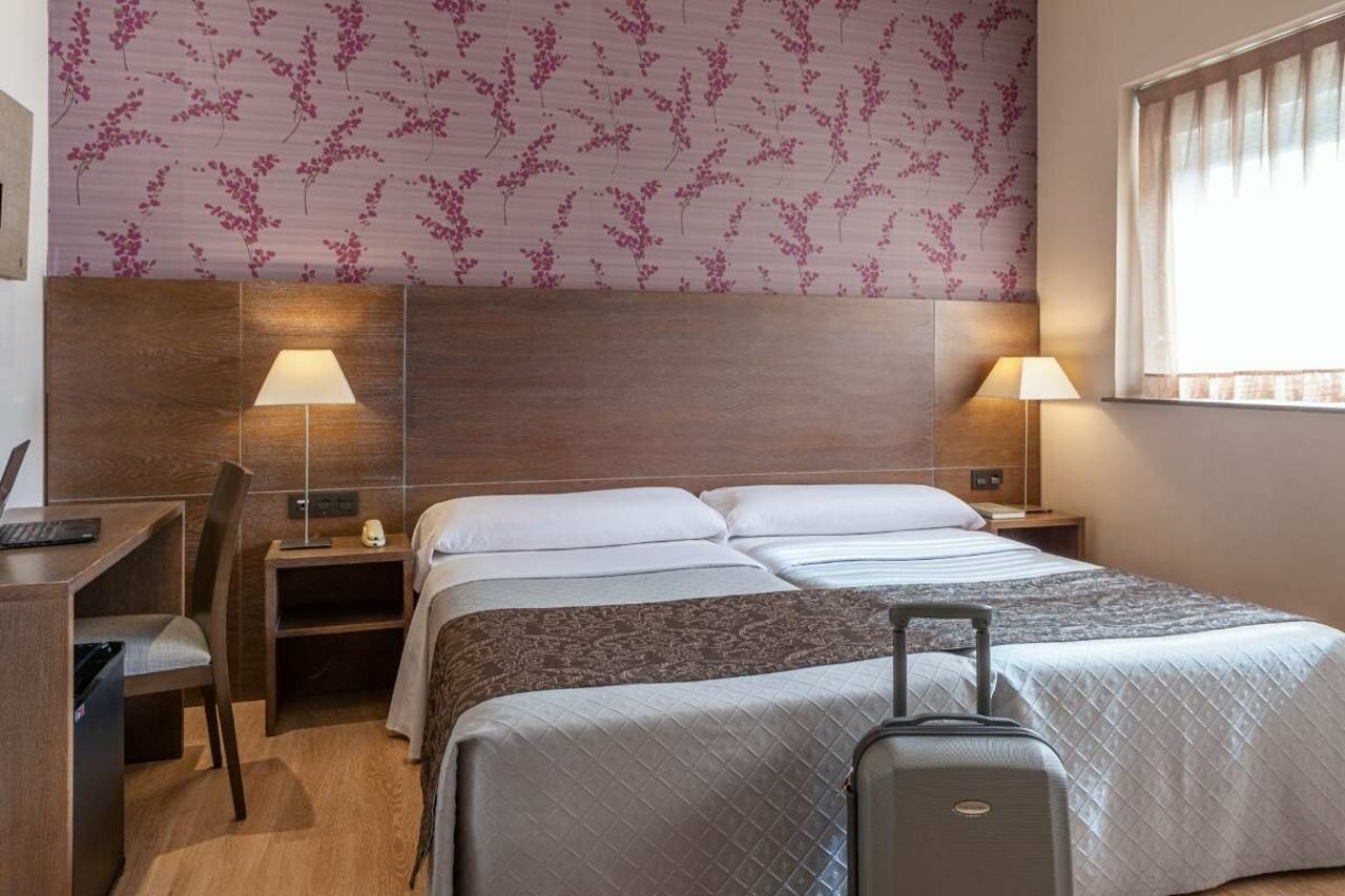 Фото Macià Monasterio de los Basilios Hotel