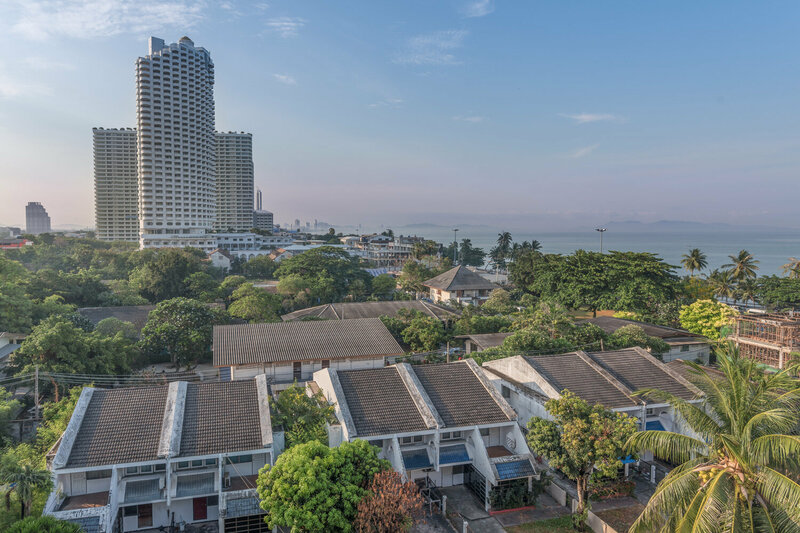Гостиница Sea Crest by Jomtien в Паттайе