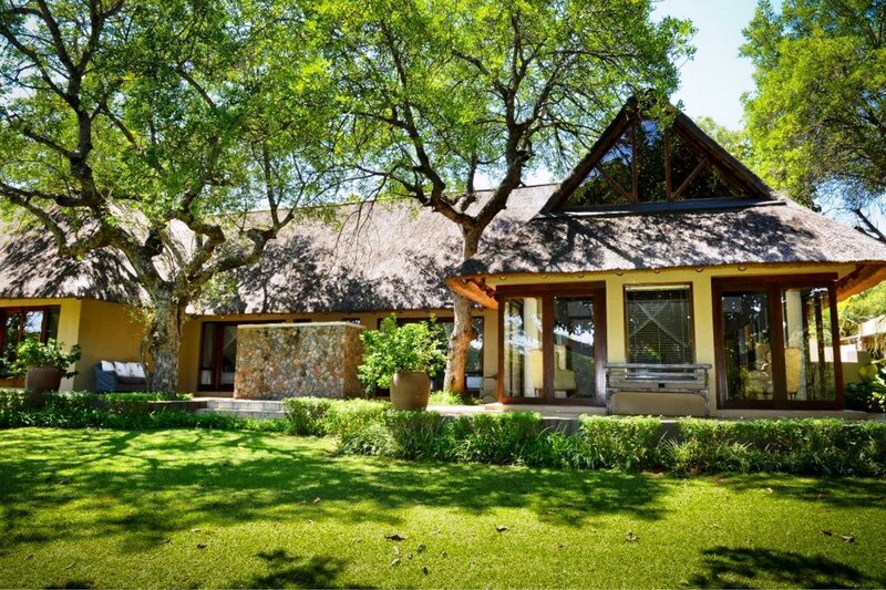 Гостиница Khaya Ndlovu Manor House