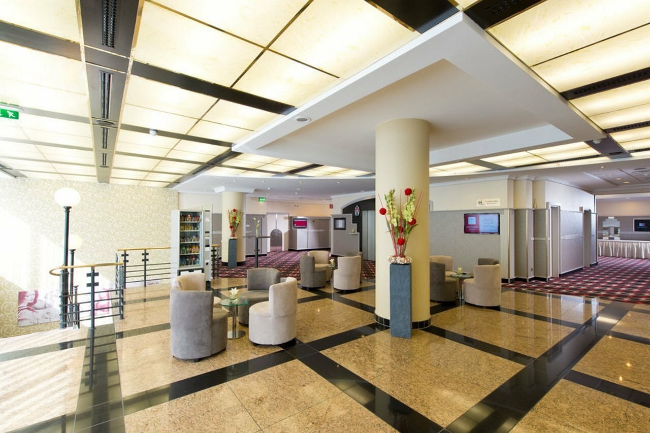 Фото Leonardo Hotel Munich Arabellapark