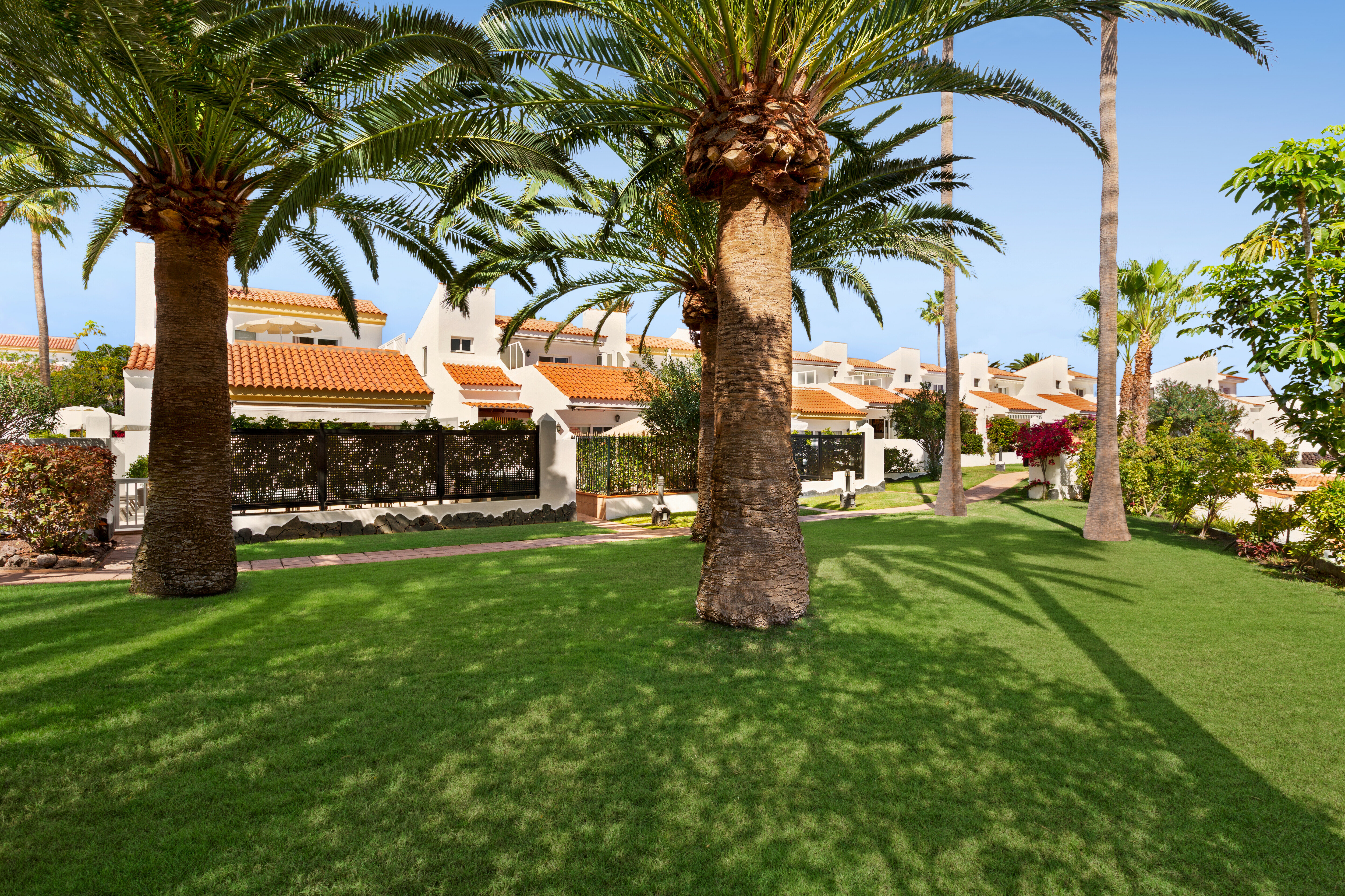 Фото Wyndham Residences Tenerife Golf del Sur