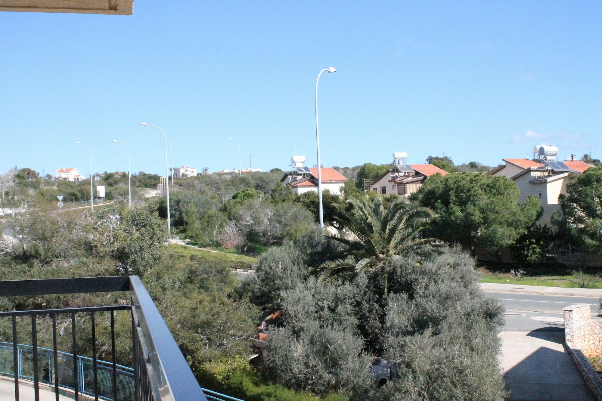 Фото A. Maos Hotel Apartments