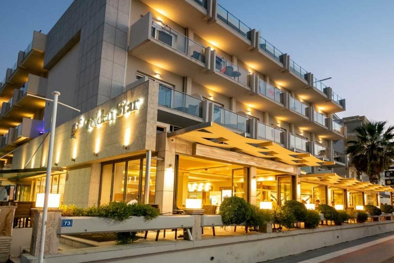 Фото отеля 1