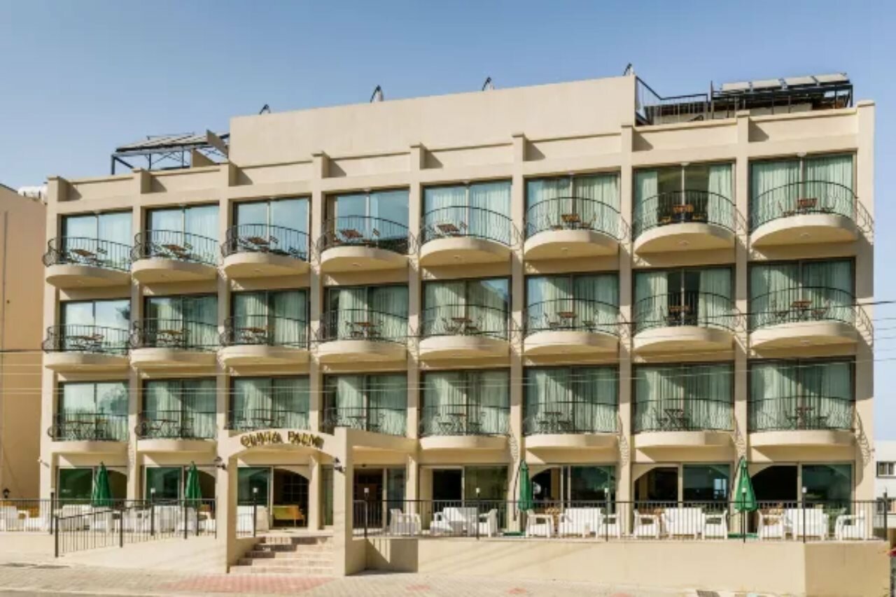 Фото Olivia Palm Hotel