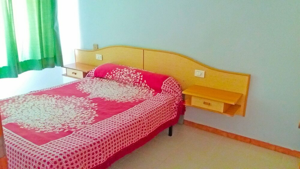 Фото Apartamentos Bernat Pie De Playa 3000