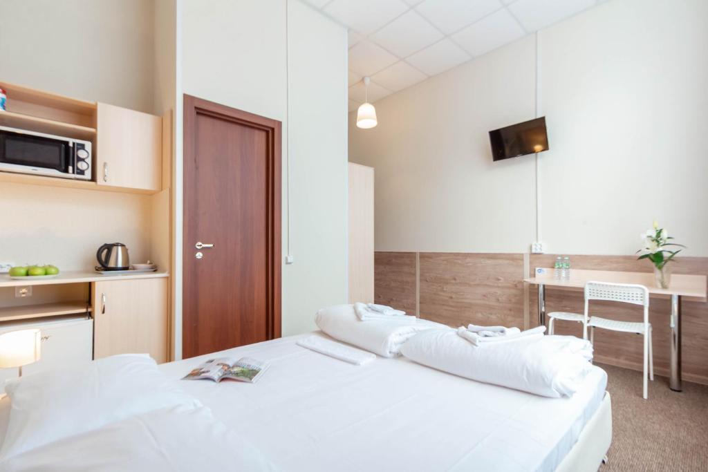 Фото Ахоум отель на Окружной