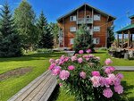 Usadba Novosnezhka (posyolok Novosnezhnaya, Traktovaya ulitsa, 37), guest house