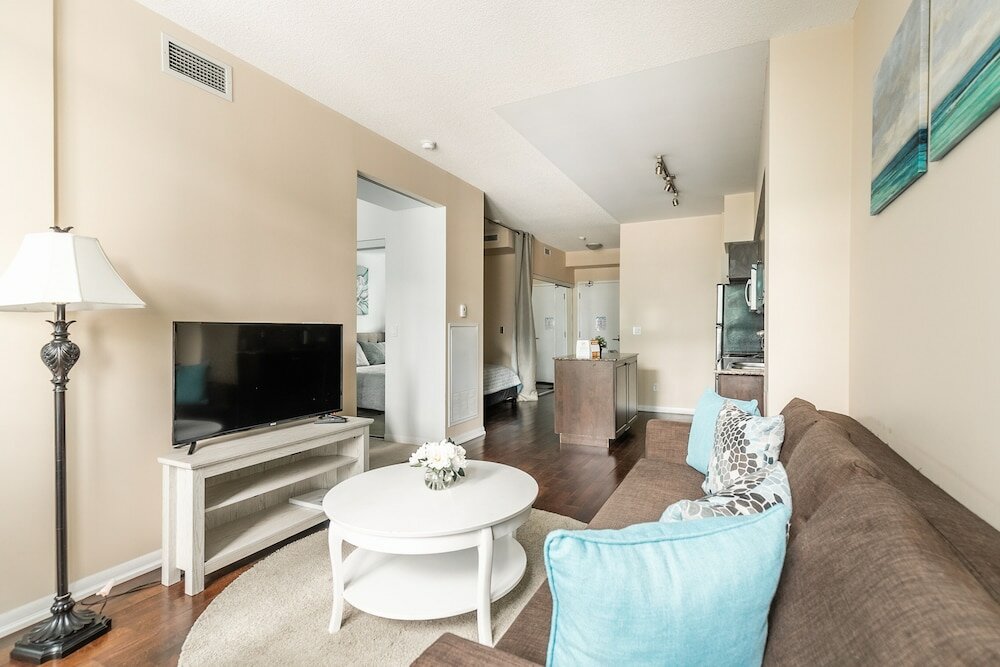 Фото Апарт-отель Globalstay Magnificent Toronto Condos
