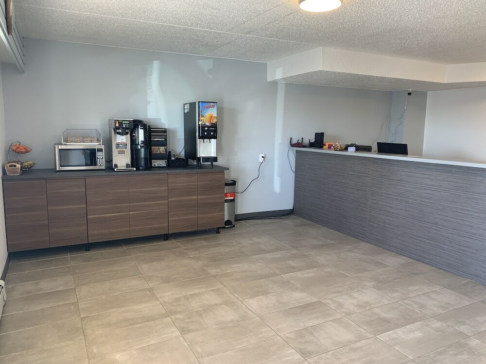 Фото Westport Inn