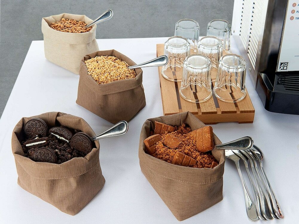 Фото Kyriad Montpellier Aeroport Gare Tgv Sud de France