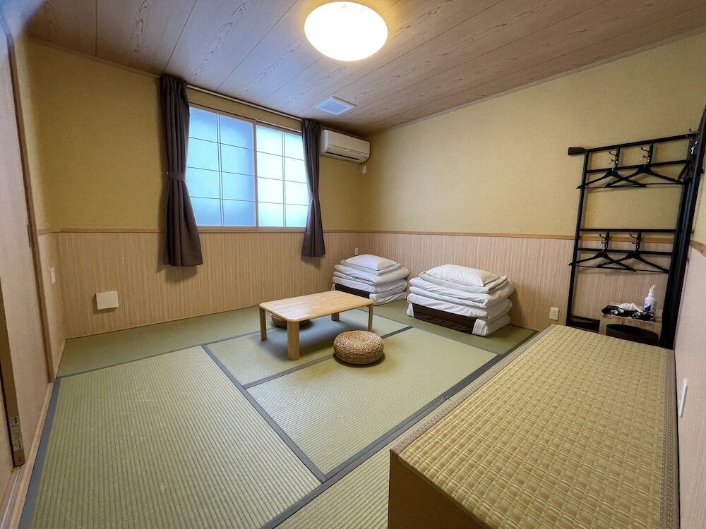 Фото Guesthouse Orange Cabin