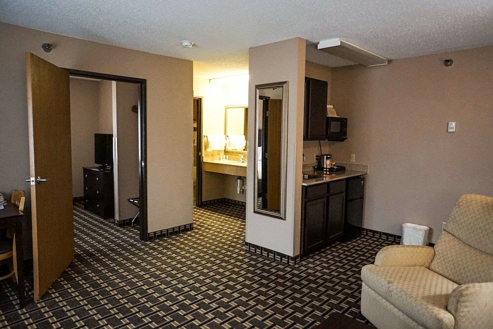 Фото Quality Inn & Suites Watertown