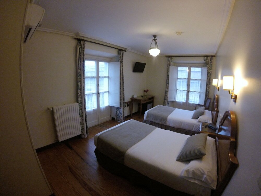 Фото Hotel Asturias