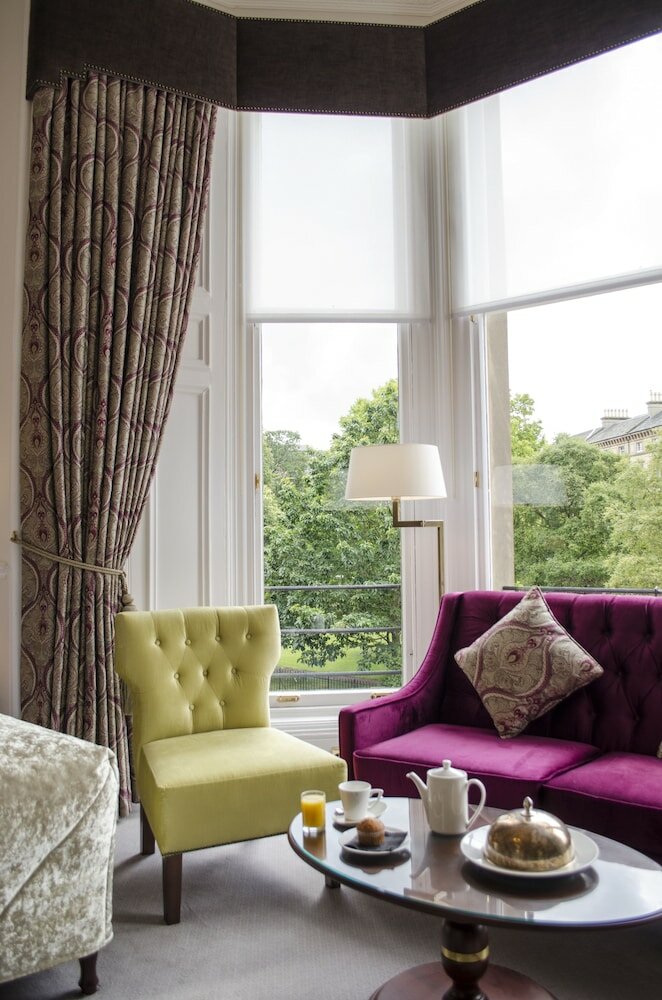 Фото The Bonham Hotel