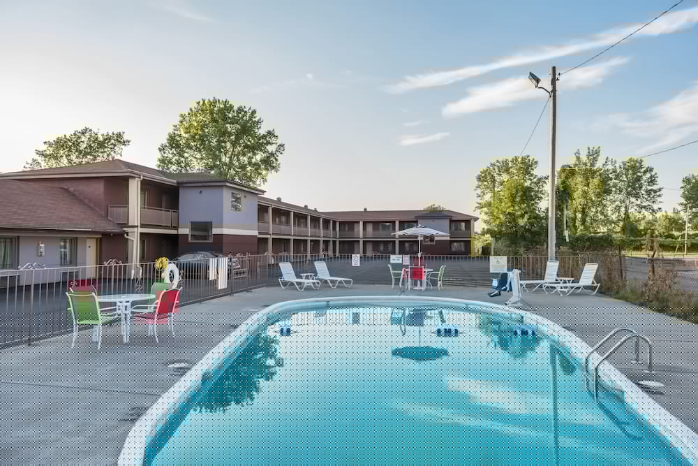 Фото AArya Hotel by Niagara Fashion Outlets