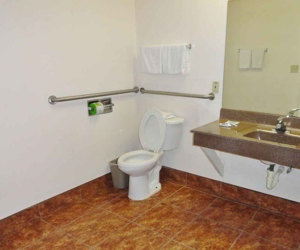 Фото Americas Best Value Inn Brownsville