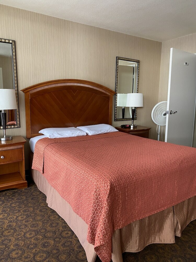 Фото Royal Pacific Motor Inn