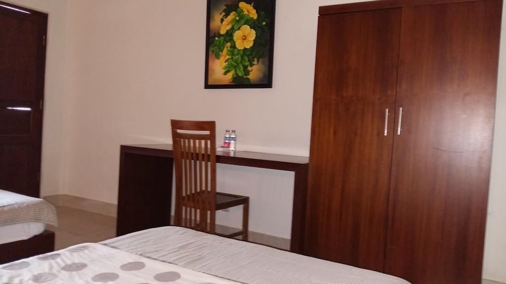 Фото Desak Putu Putra Homestay