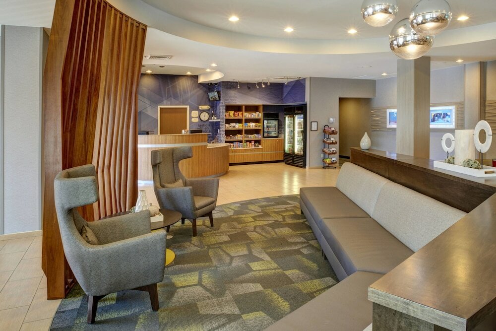 Фото SpringHill Suites St. Louis Brentwood