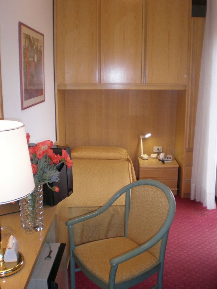 Фото Hotel Majestic