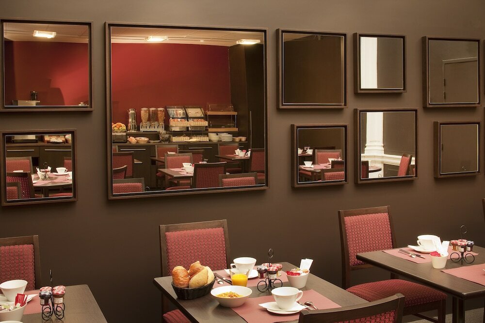 Фото Escale Oceania Marseille Vieux Port