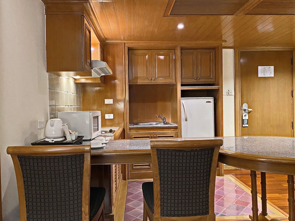 Фото Silom Serene Hotel