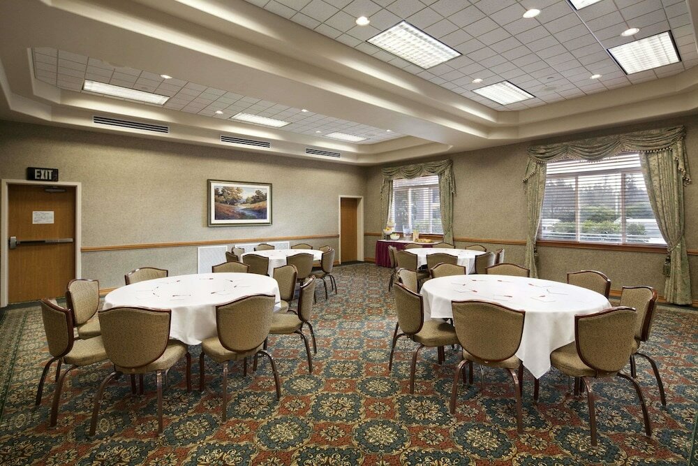 Фото Ramada by Wyndham Olympia