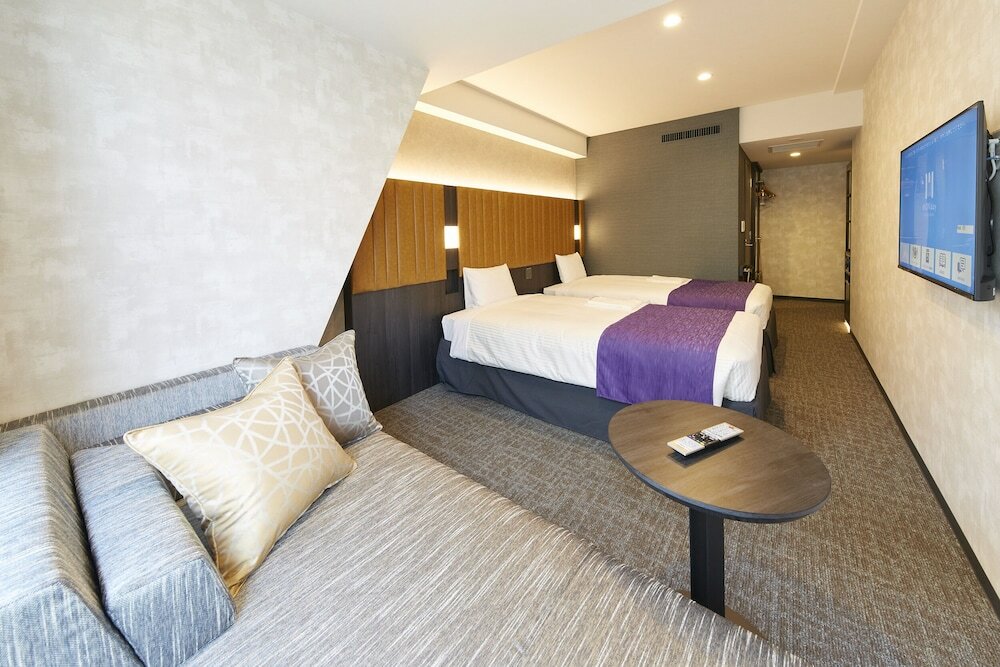 Фото Hotel MONday Kyoto Marutamachi