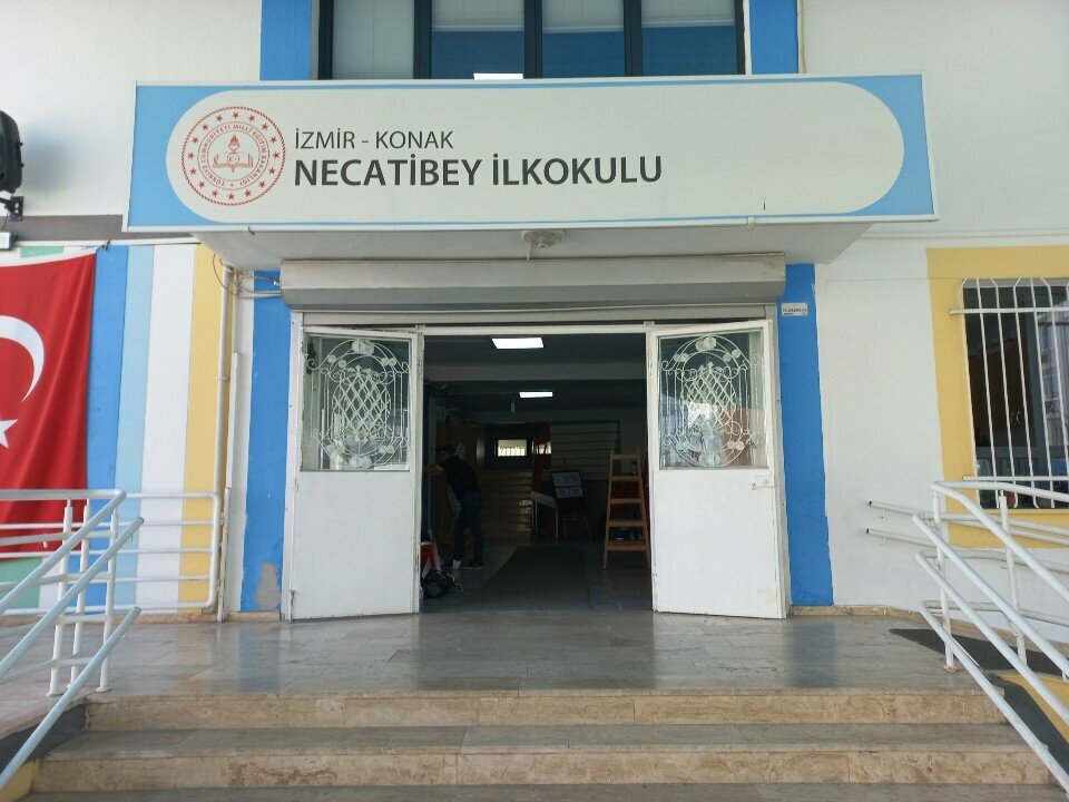 Primary school Necatibey Primary School, Izmir, photo