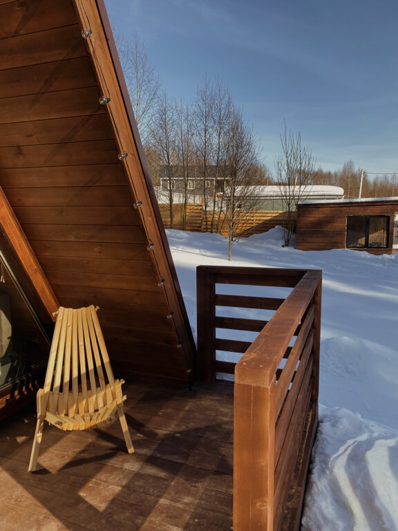 Фото Дом Углом