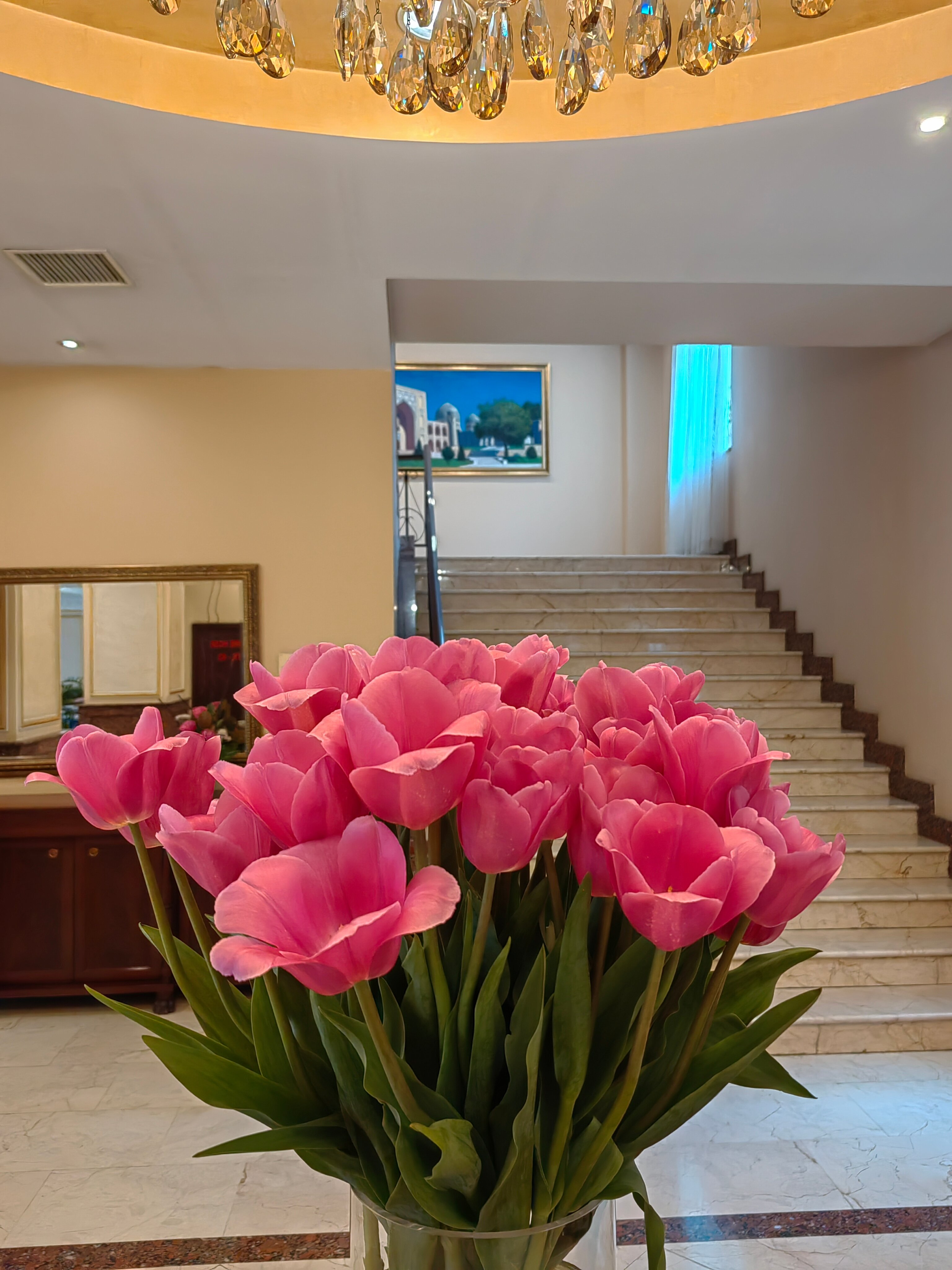 Фото Lotte City Hotels Tashkent Palace