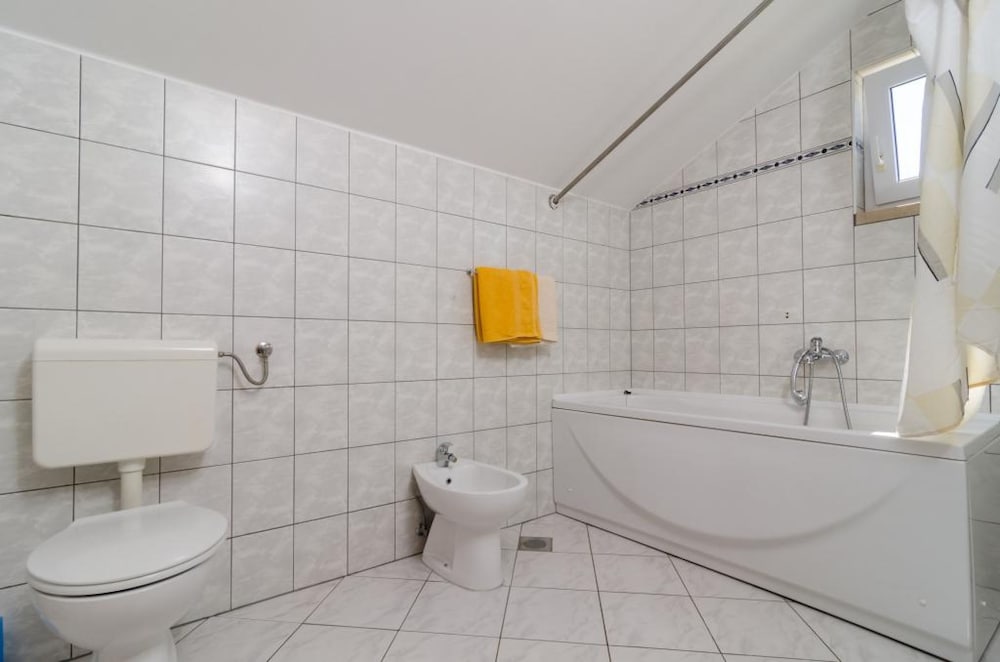 Фото Apartments Plavac Mali