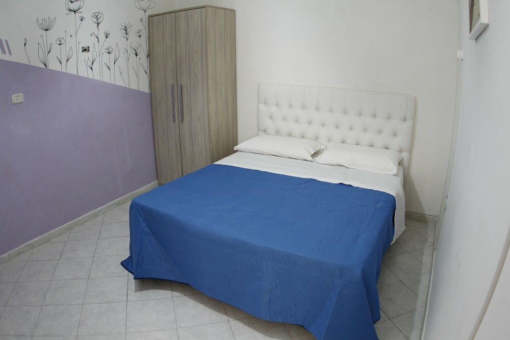 Фото Sleep & Go Naples Airport