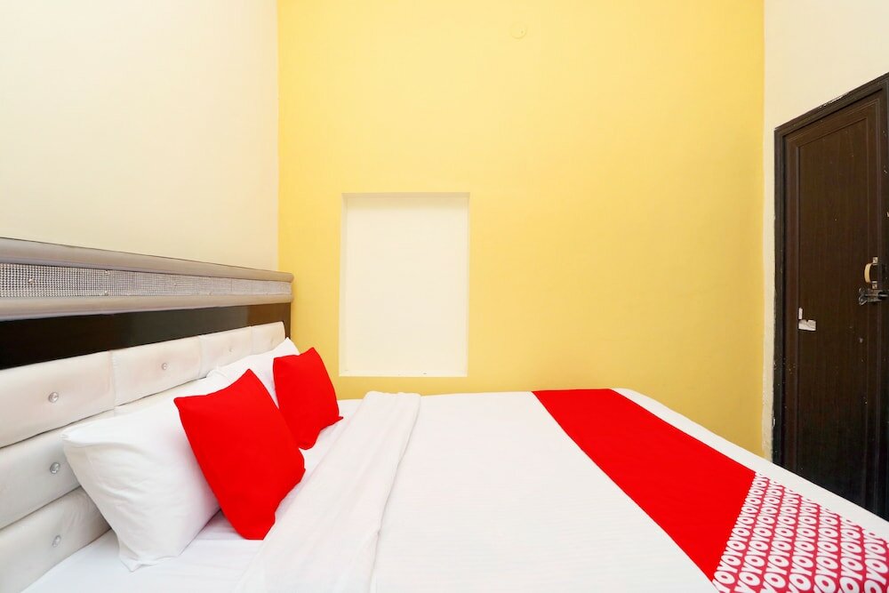 Фото Oyo 39852 Hotel Noor