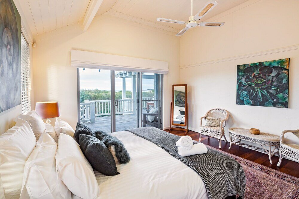 Фото Beachfront House