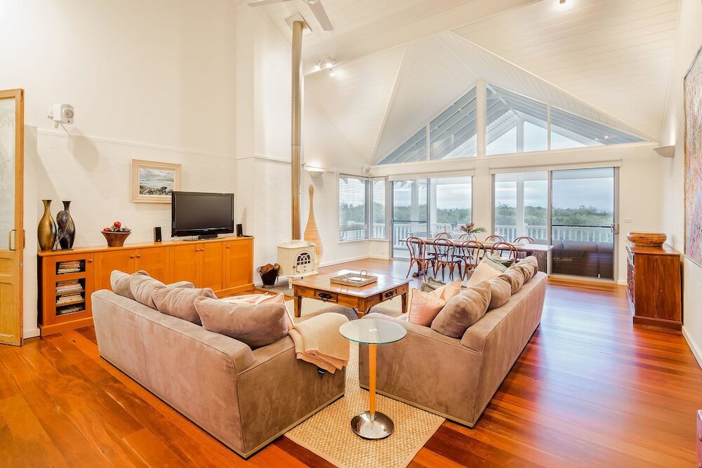 Фото Beachfront House