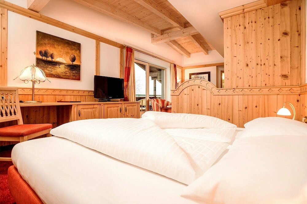 Фото Hotel Alpenhof Kristall