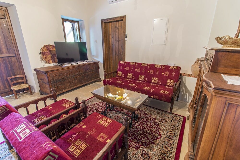 Фото Estia Gaia Cottage