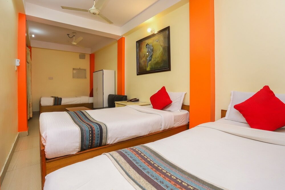 Фото Hotel Four Eyes