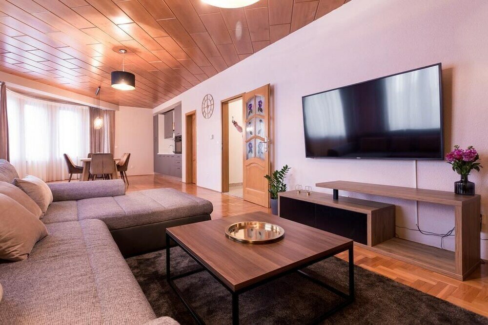 Фото Laufer Apartment