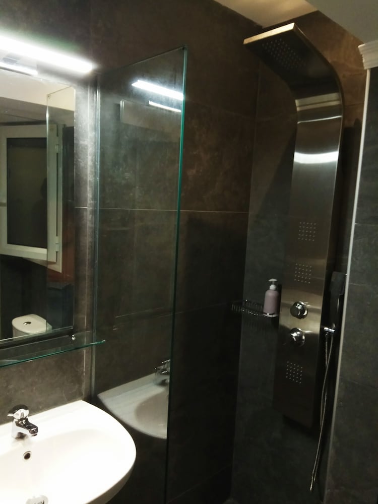 Фото Athens Luxurious Suite 30