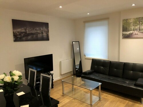 Гостиница Uk Apartments в Слау