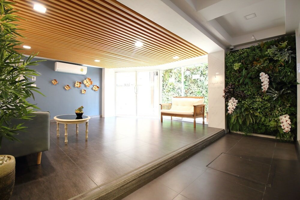 Фото Super Oyo 483 Pannee Hotel Khaosan